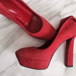 NIB Bottega Veneta Suede Heels